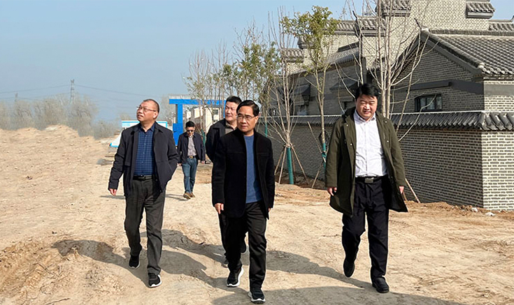 鄧紹宏、王輝、郭淮成一行蒞臨項目基地參觀(guān)考察