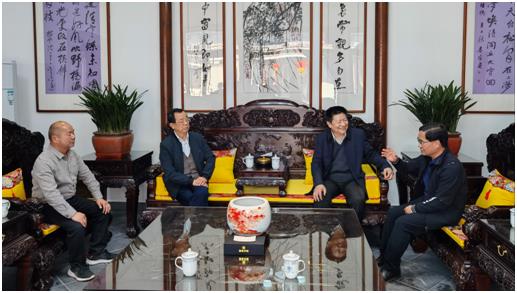 呂繩振、李磊一行蒞臨十里長(cháng)山文化旅游產(chǎn)業(yè)園視察調研