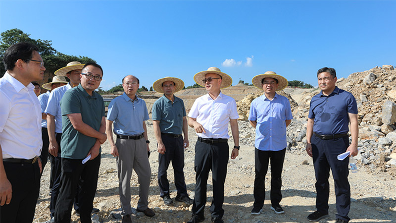 汪華東調研十里長(cháng)山文化旅游產(chǎn)業(yè)園項目建設情況